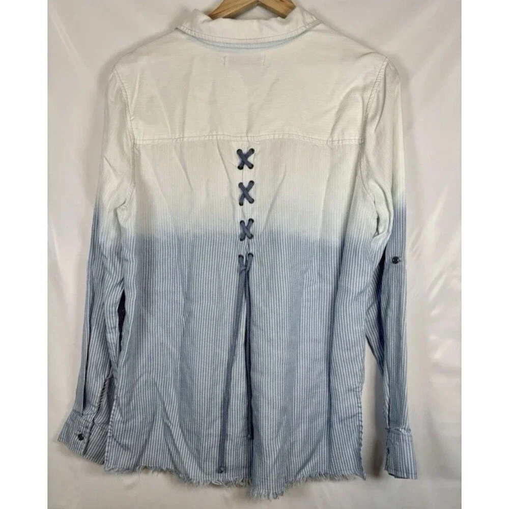 Billy T Women's Blue White Stripe Chambray Ombré Button-Up Tie Back Shirt Medium